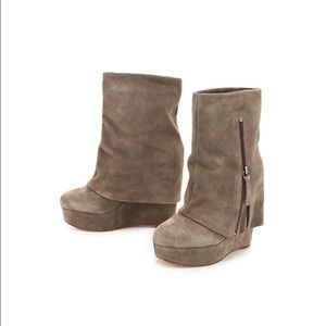 alice and olivia Yeardley Zip Cuff Boots